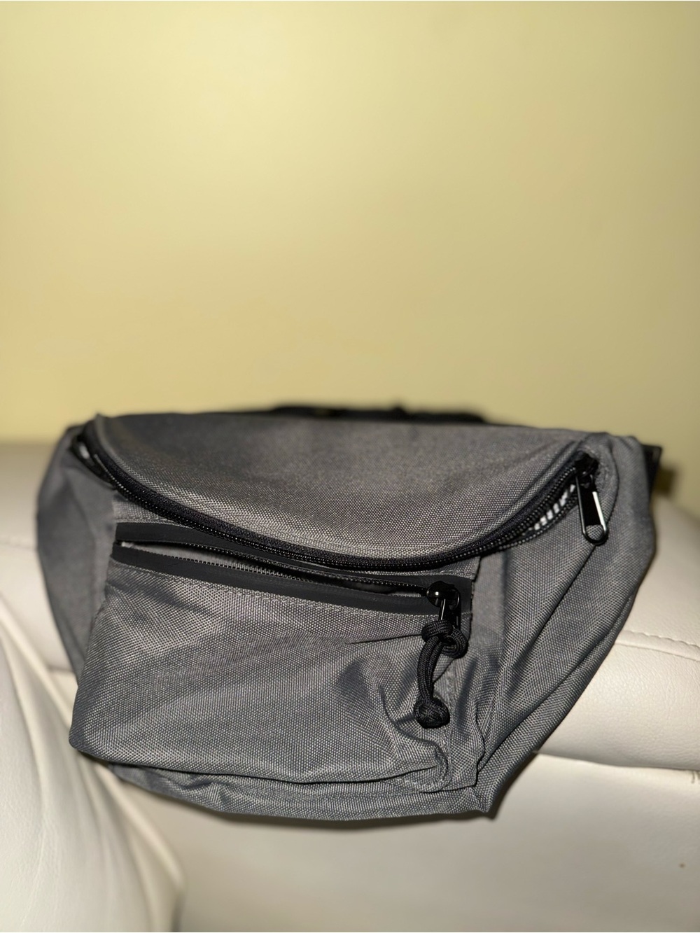 No Boundaries Gray Belt Bag with Front Zip Pouch